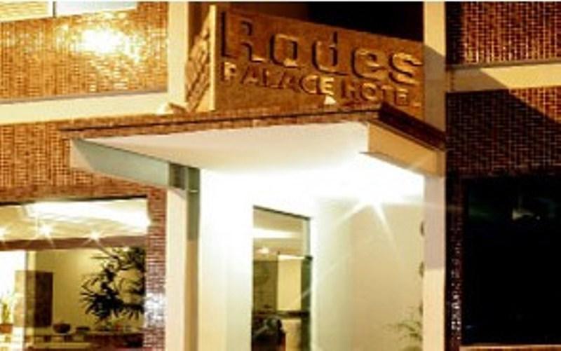 Rodes Palace Hotel Patrocinio Luaran gambar