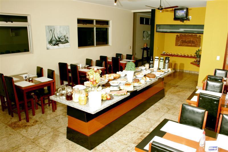 Rodes Palace Hotel Patrocinio Luaran gambar