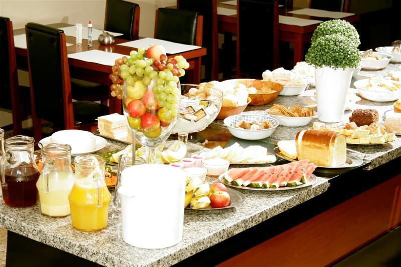 Rodes Palace Hotel Patrocinio Luaran gambar